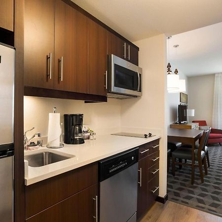 Towneplace Suites By Marriott San Mateo Фостър Сити Екстериор снимка