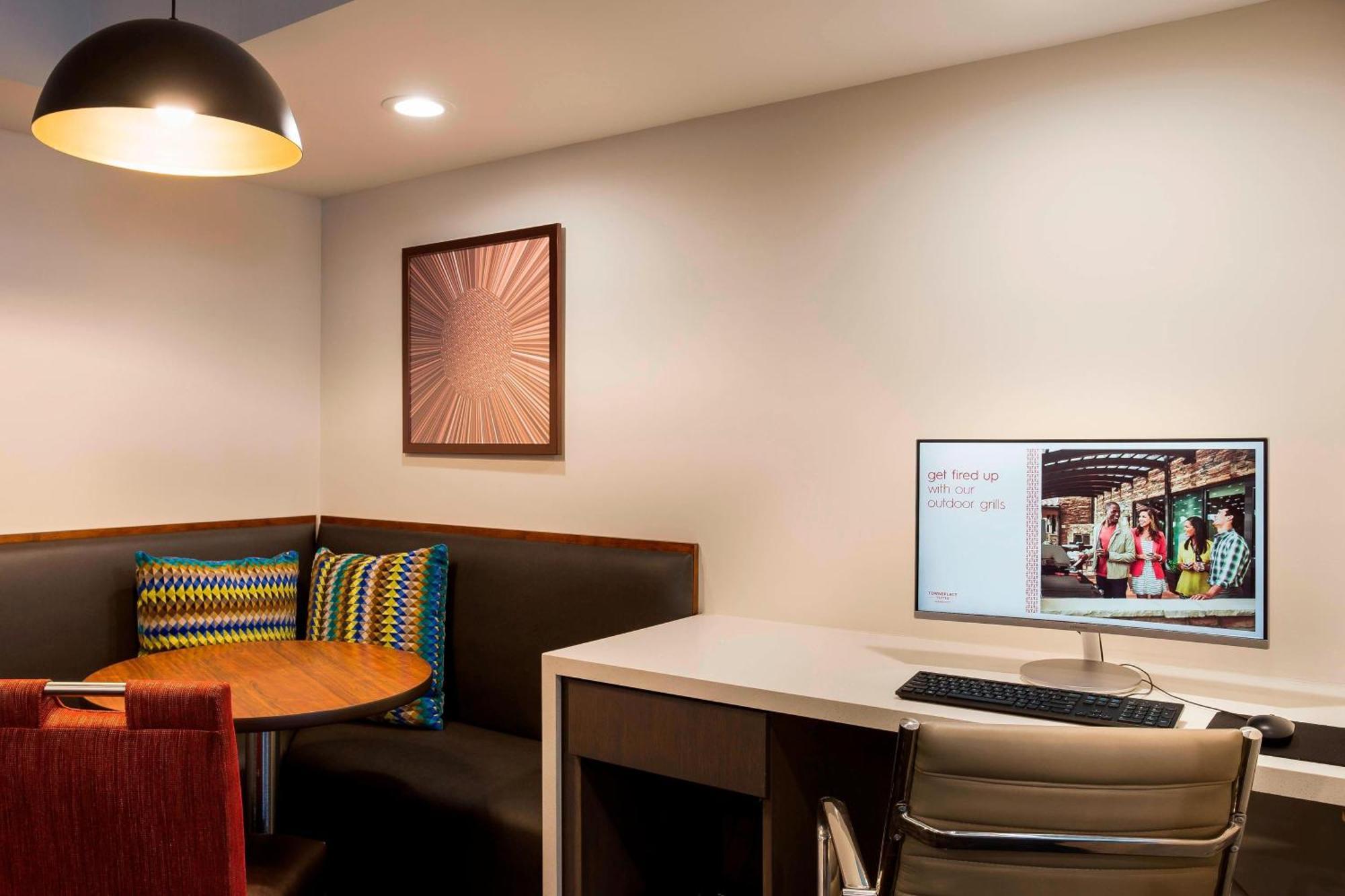 Towneplace Suites By Marriott San Mateo Фостър Сити Екстериор снимка